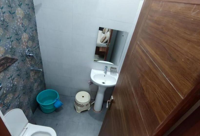 בית מלון כפרי Triple S