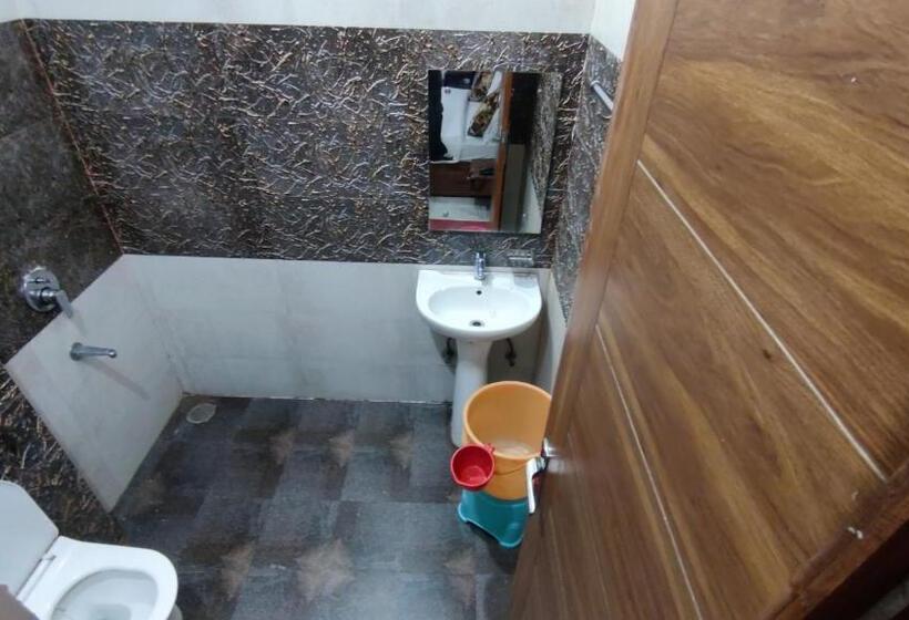 בית מלון כפרי Triple S