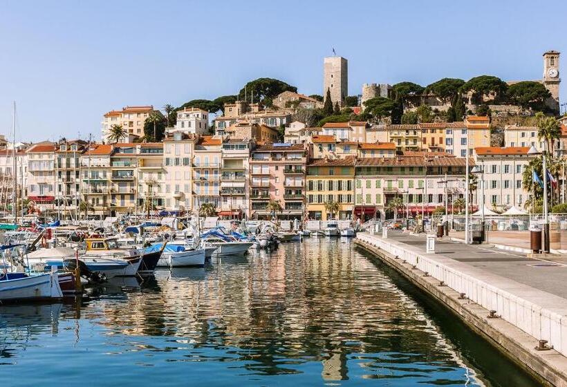 בית מלון כפרי Yelo Lumière Powered By Sonder