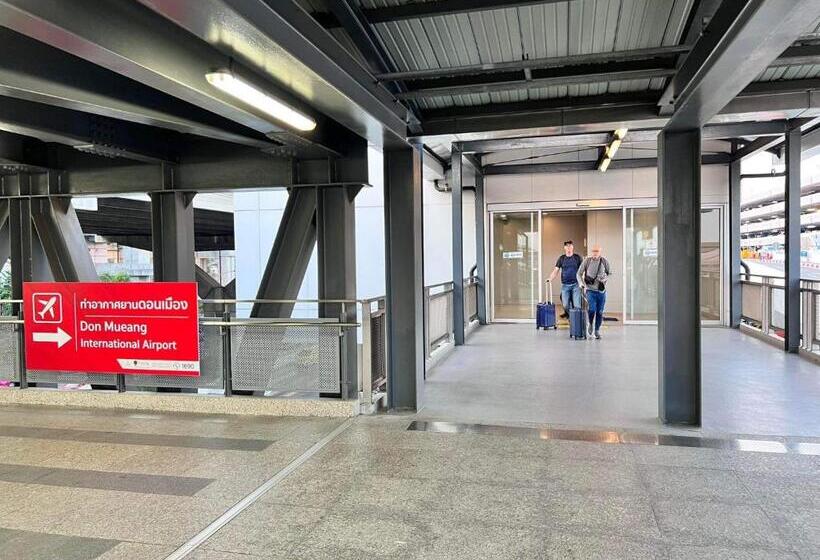 Luna Hotel สถานีดอนเมือง