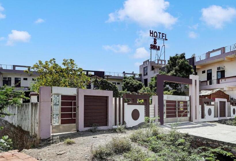 Oyo Hotel B Shiv Ji