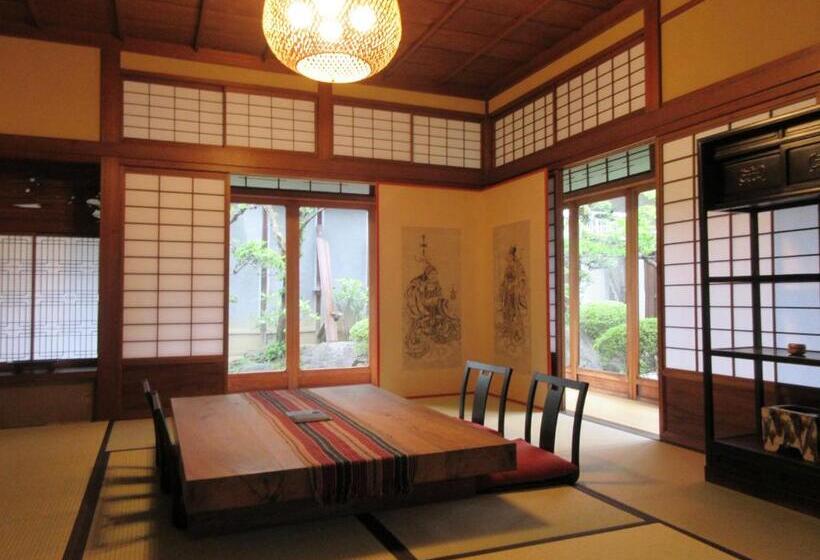 بنسيون 蔵の宿 櫻林亭