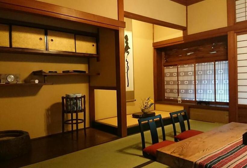 بنسيون 蔵の宿 櫻林亭