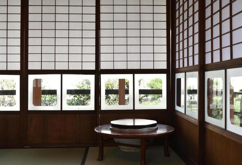 بنسيون 蔵の宿 櫻林亭