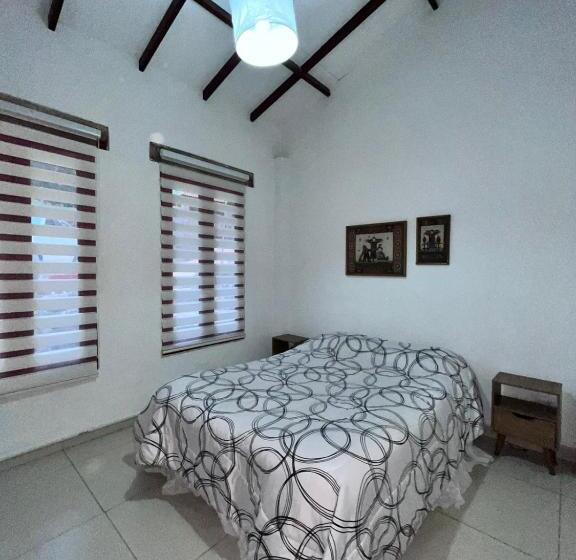 ペンション Alojamiento El Paraiso Glamping