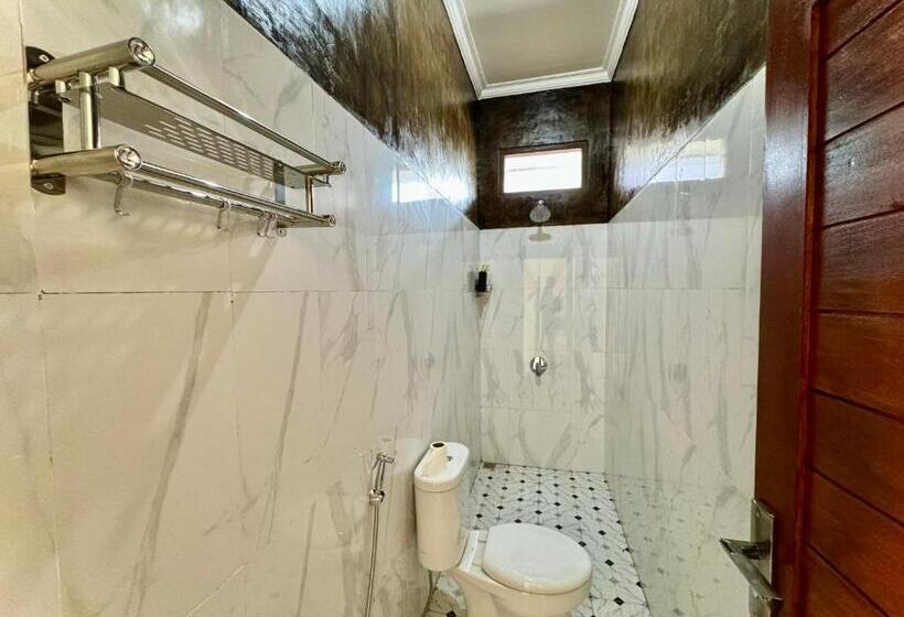 Пансион Asri Dana Guest House