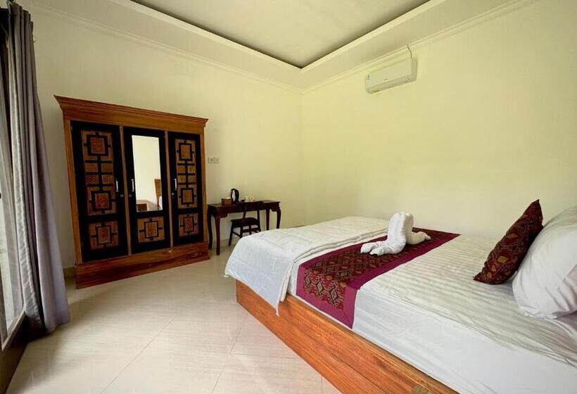 פנסיון Asri Dana Guest House