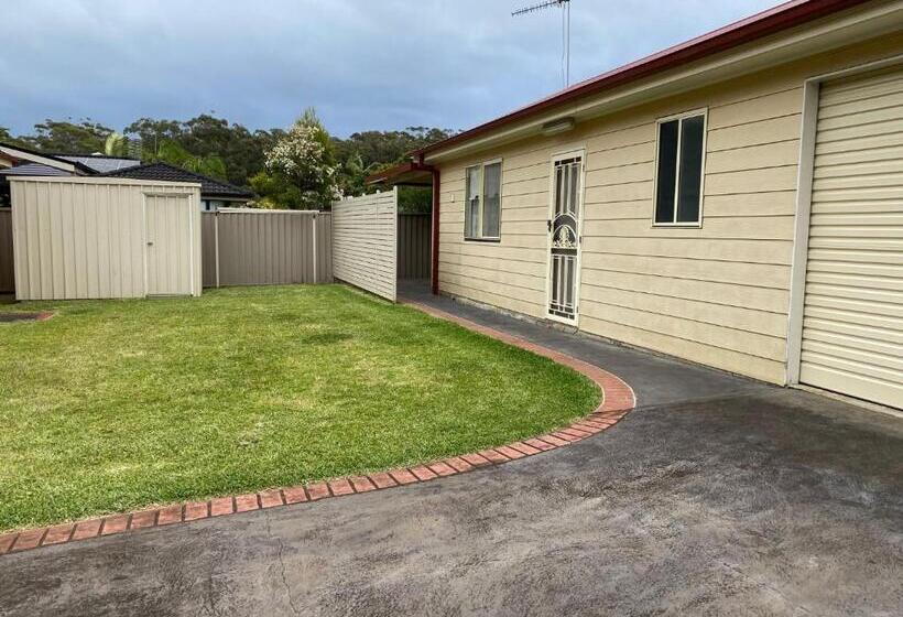 פנסיון Batch On The Bounty