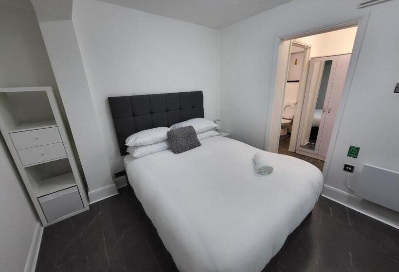 ペンション Blackhorse Long Term Stay