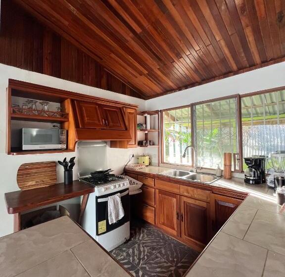 پانسیون Casa Verde