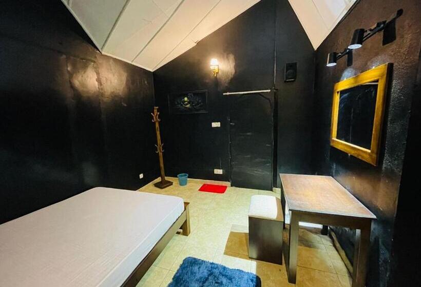 פנסיון Dreamshadow Hotels