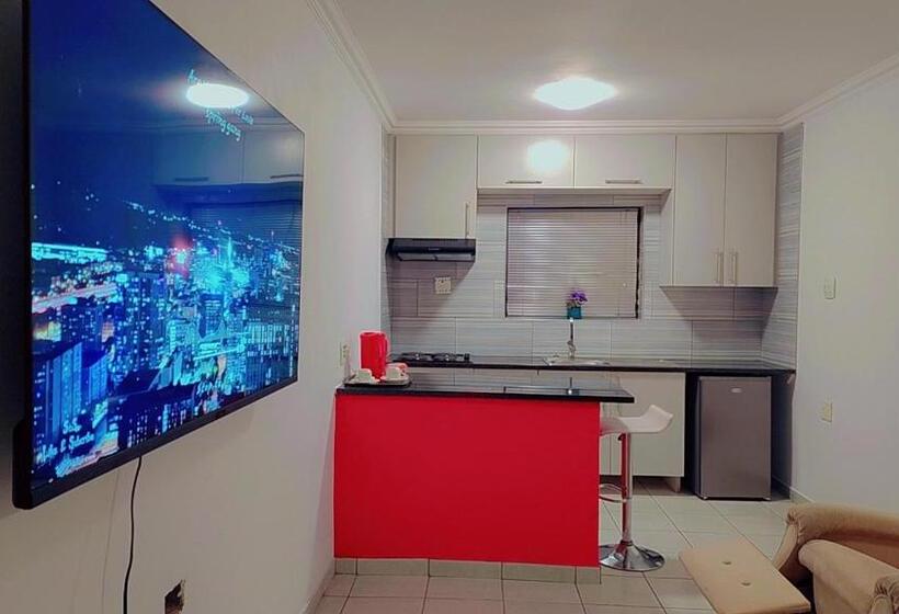 Пансион Dreamwest Living The Guesthouse