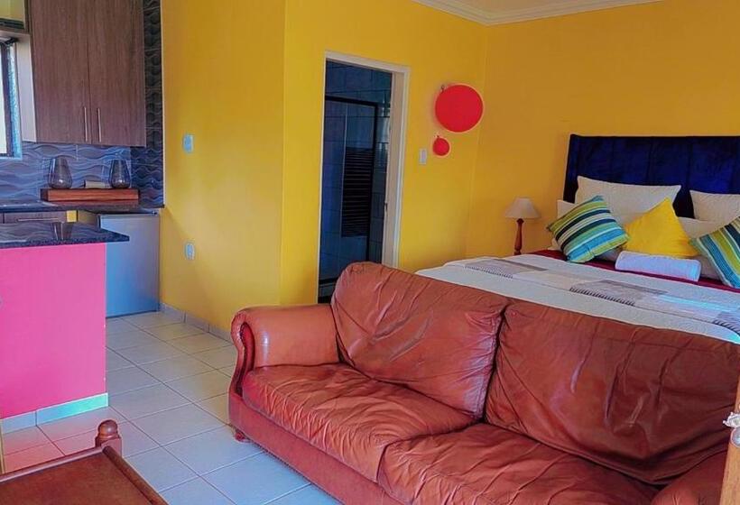 Пансион Dreamwest Living The Guesthouse