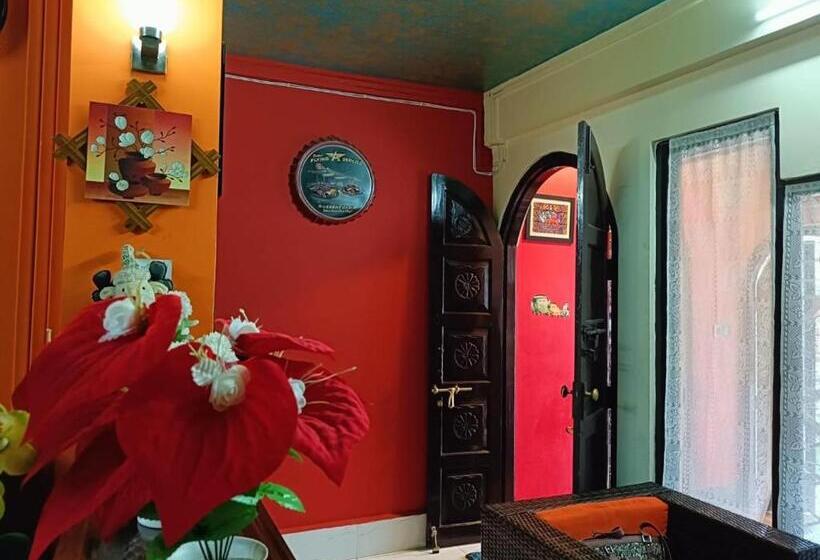 펜션 Eastwood Guest House