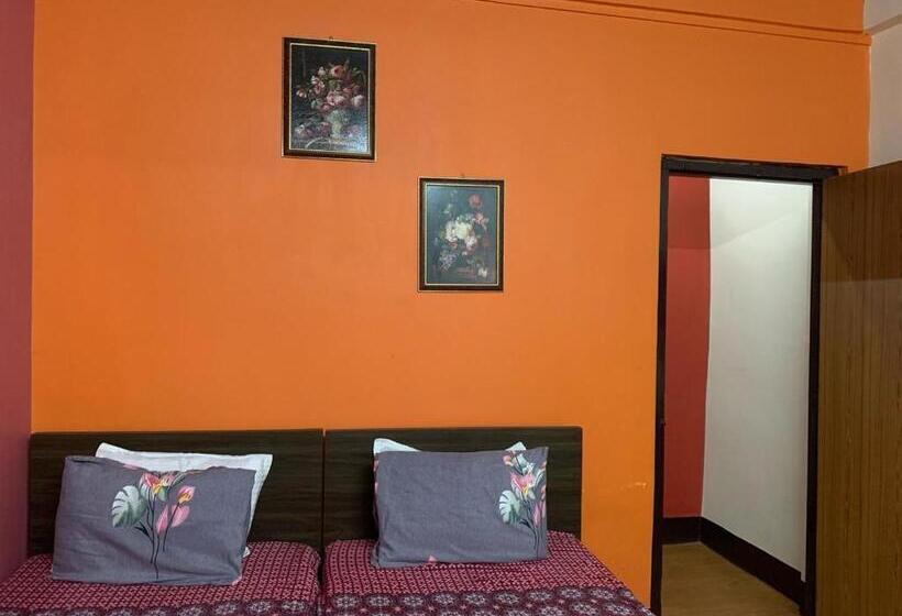 펜션 Eastwood Guest House