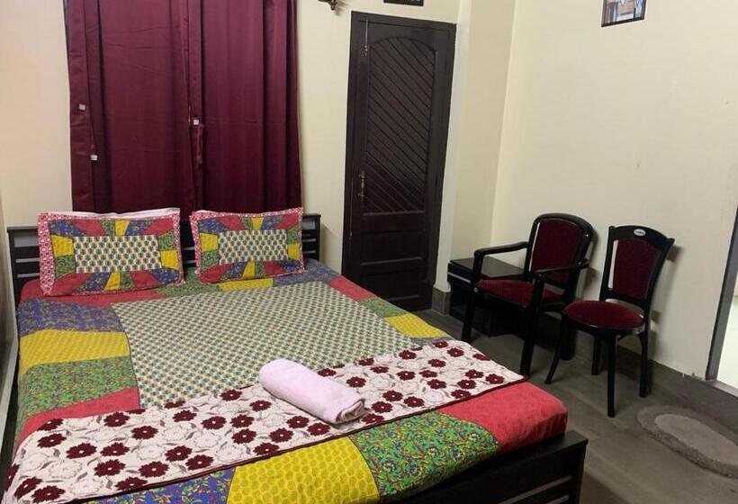 펜션 Eastwood Guest House