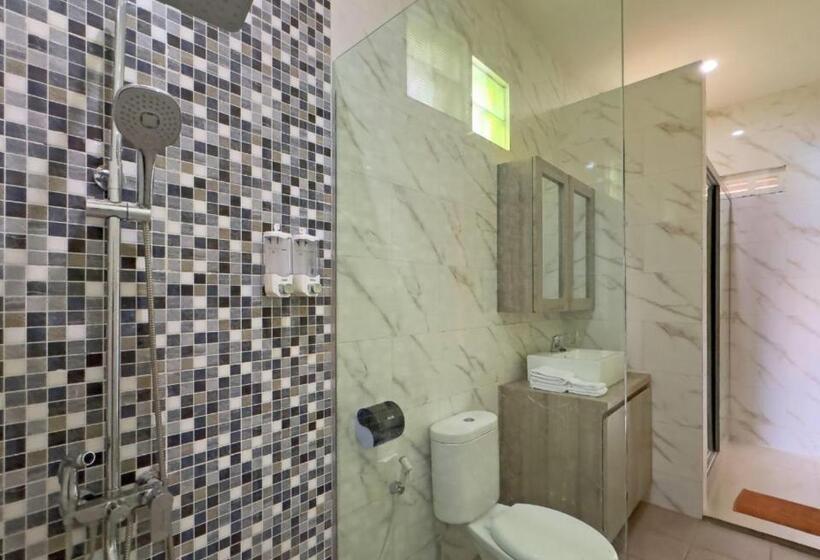 פנסיון Euro House