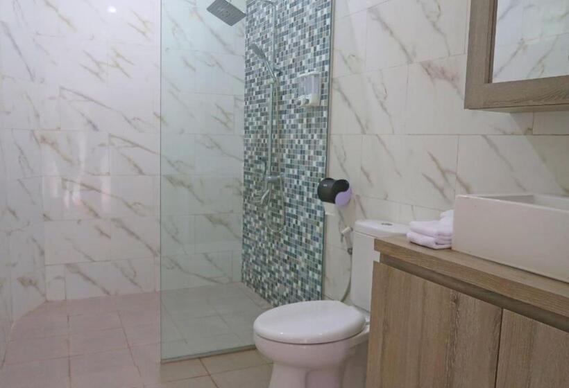 פנסיון Euro House