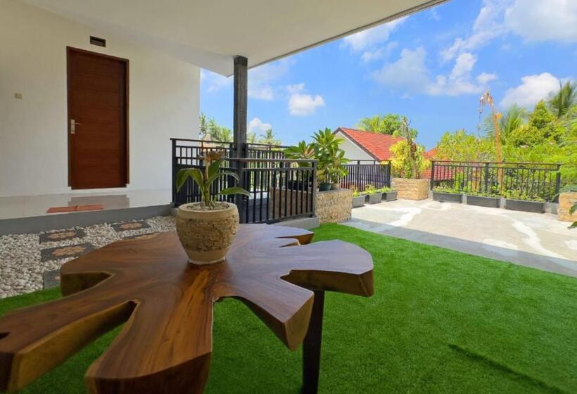 פנסיון Euro House