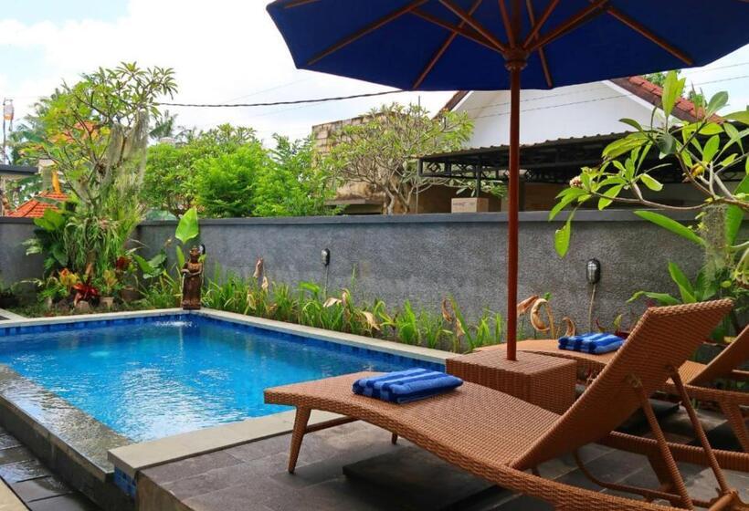 פנסיון Euro House