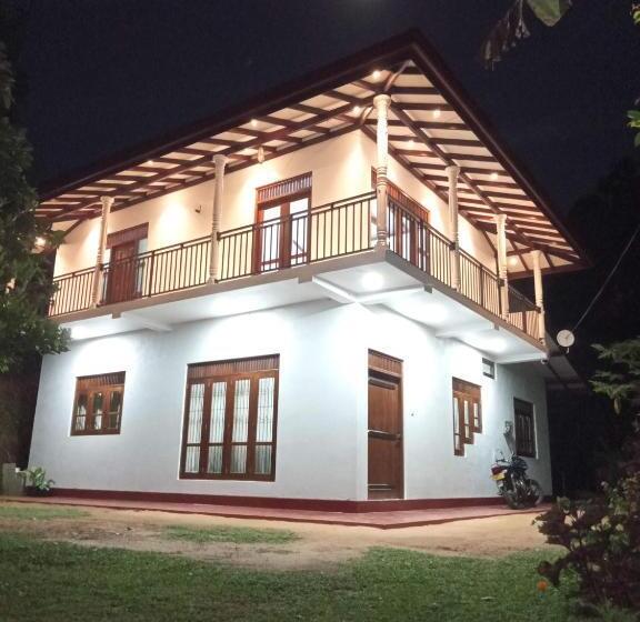 Пансион Evi S Place