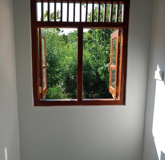 Пансион Evi S Place