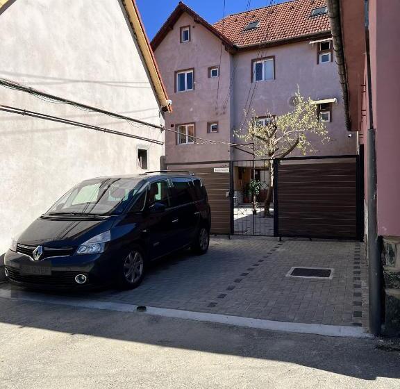 Пансион Family S.e.t