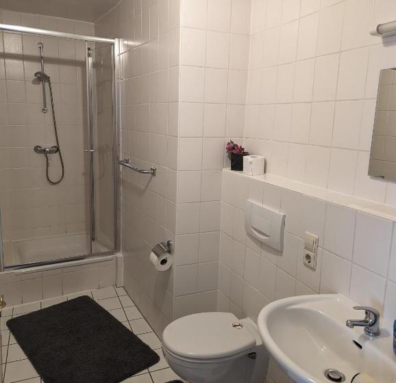 بنسيون Gasthaus Alt Freyburg