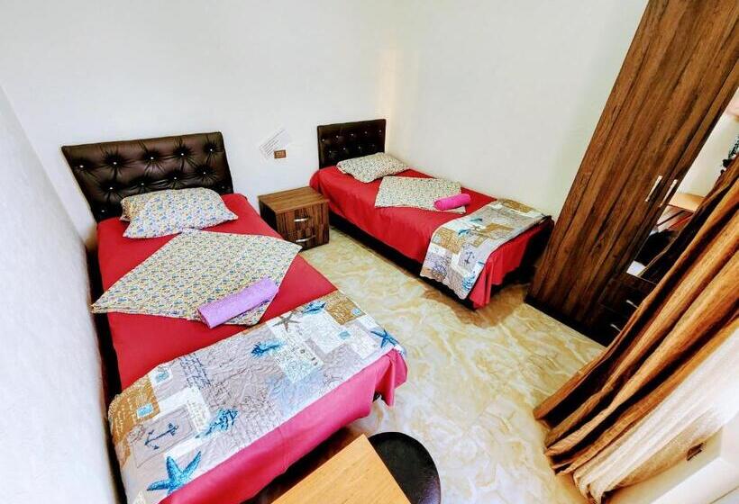 پانسیون Guest House Nona