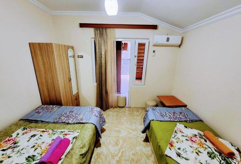 پانسیون Guest House Nona