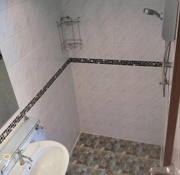 ペンション Jonnie S Riverside Resort