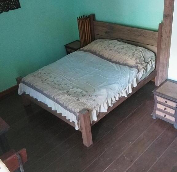 ペンション Jonnie S Riverside Resort