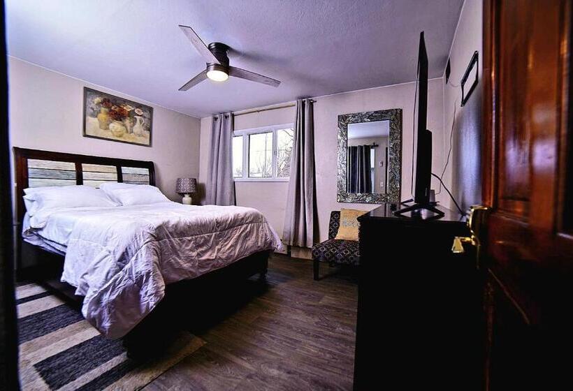 بنسيون King Suite On 16th Ave