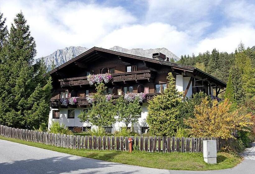 פנסיון Landhaus Bergland