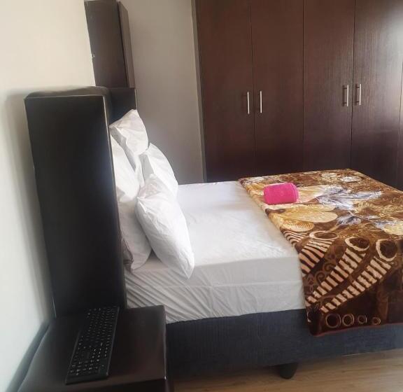 פנסיון Ludinz Guest House