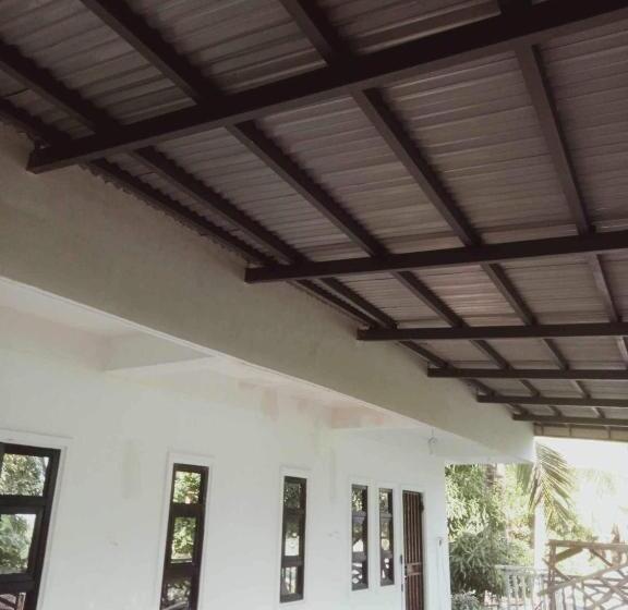 펜션 Manel Guest House