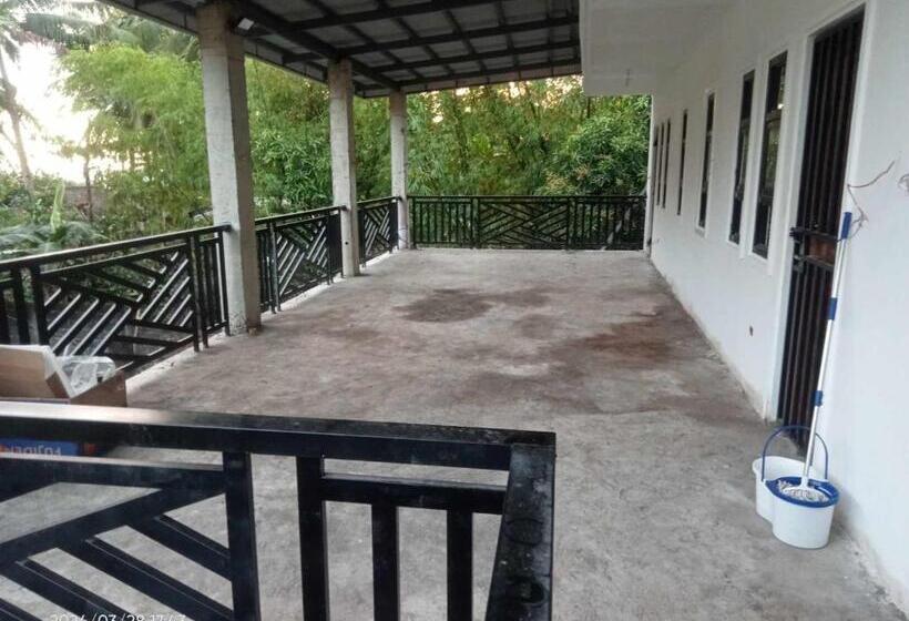 펜션 Manel Guest House