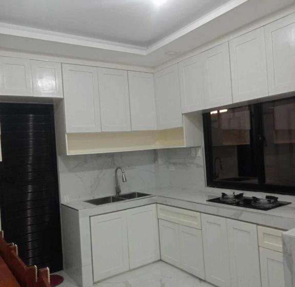 펜션 Manel Guest House