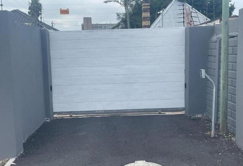 ペンション Olimg Stays Budget Room1