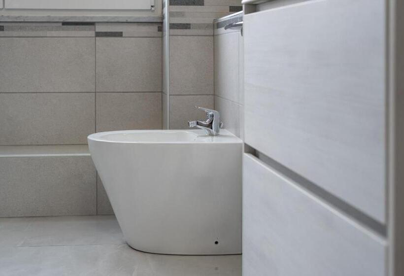 פנסיון Travelershome Ciampino Airport Guesthouse 600m To Airport