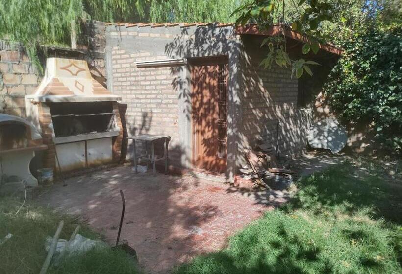 Pension Ullumpa Chill Host