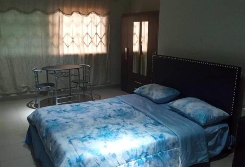 پانسیون Villa At Grace