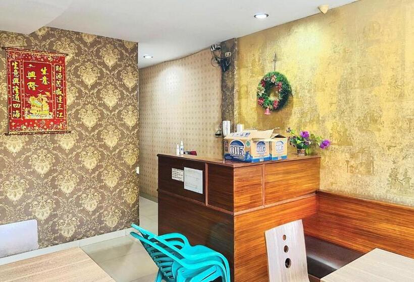 Reddoorz @ Best Hotel Jalan Dr. Sutomo Siantar