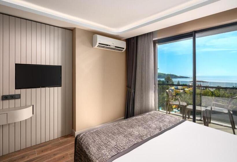 Seaphoria Beach Hotel & Spa   By Mir Amor Ultra All Inclusive