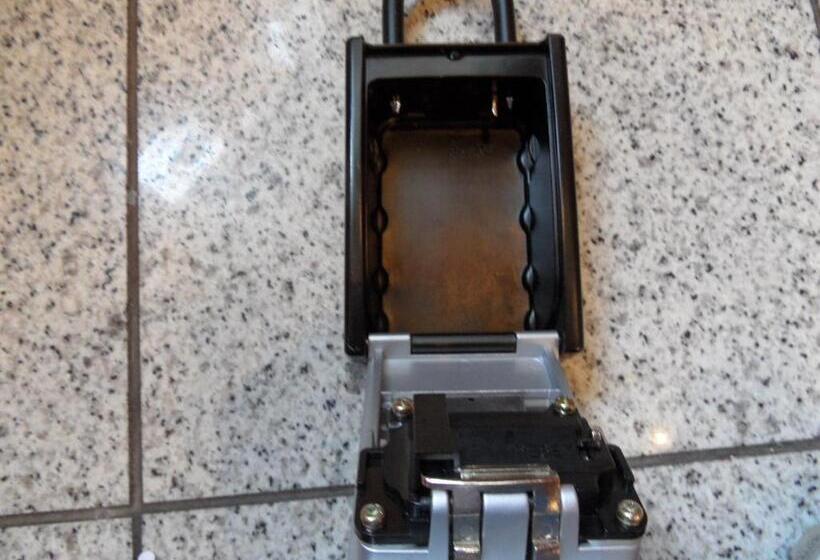 Self Service By Hotel Savoy Hannover