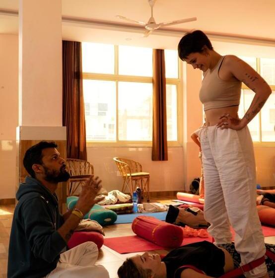 Shanti Hostel And Cafe With Pool