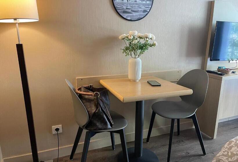 Studio Prado Plage Piscine Terrasse