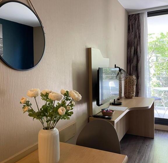 Studio Prado Plage Piscine Terrasse