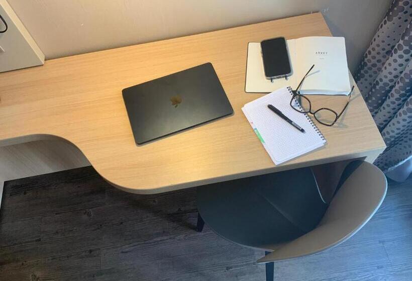 Studio Prado Plage Piscine Terrasse