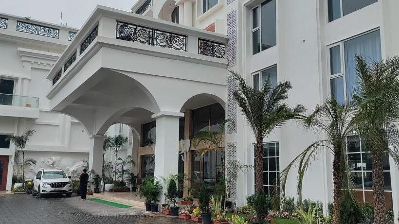 The Grand Casa Hotel Banquet Spa